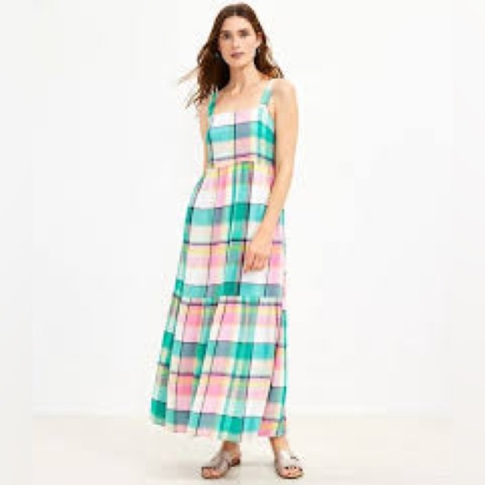 NWOT Loft maxi dress. Size med petite.